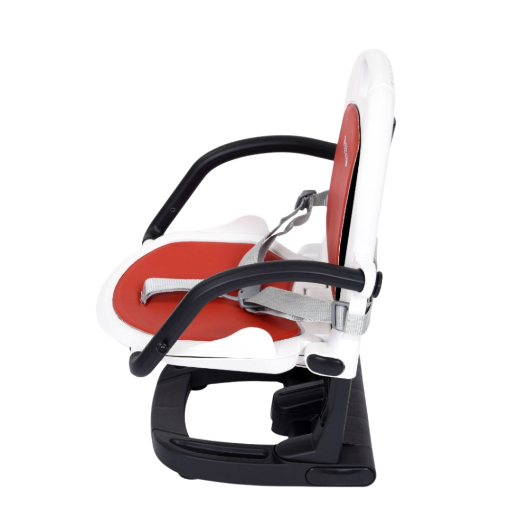 مقعد معزز قابل للتعديل من Peg Perego RIALTO، أحمر فراجولا مستعمل بحب و مجدد