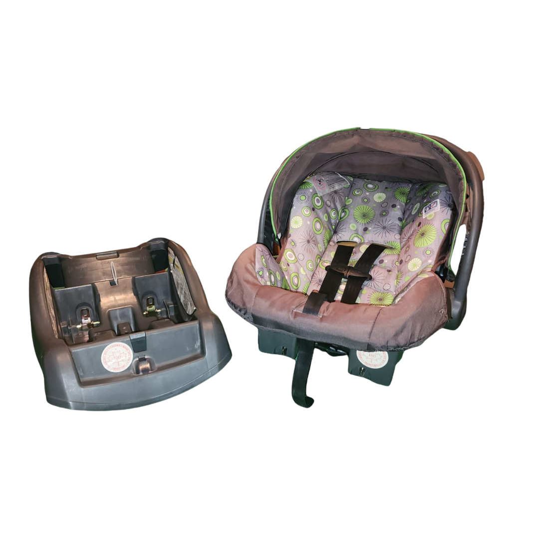 Preloved Evenflo Embrace Car Seat + Base, Kiwi
