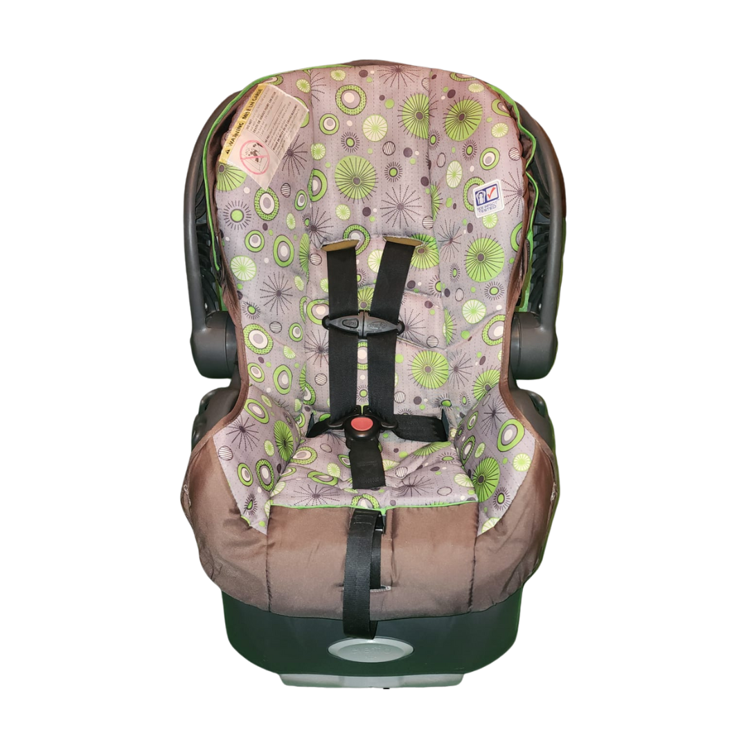 Preloved Evenflo Embrace Car Seat + Base, Kiwi