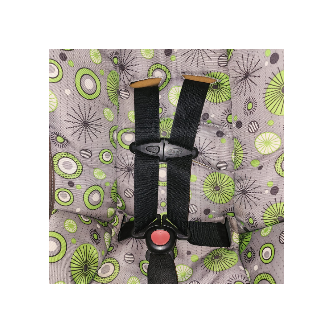 Preloved Evenflo Embrace Car Seat + Base, Kiwi